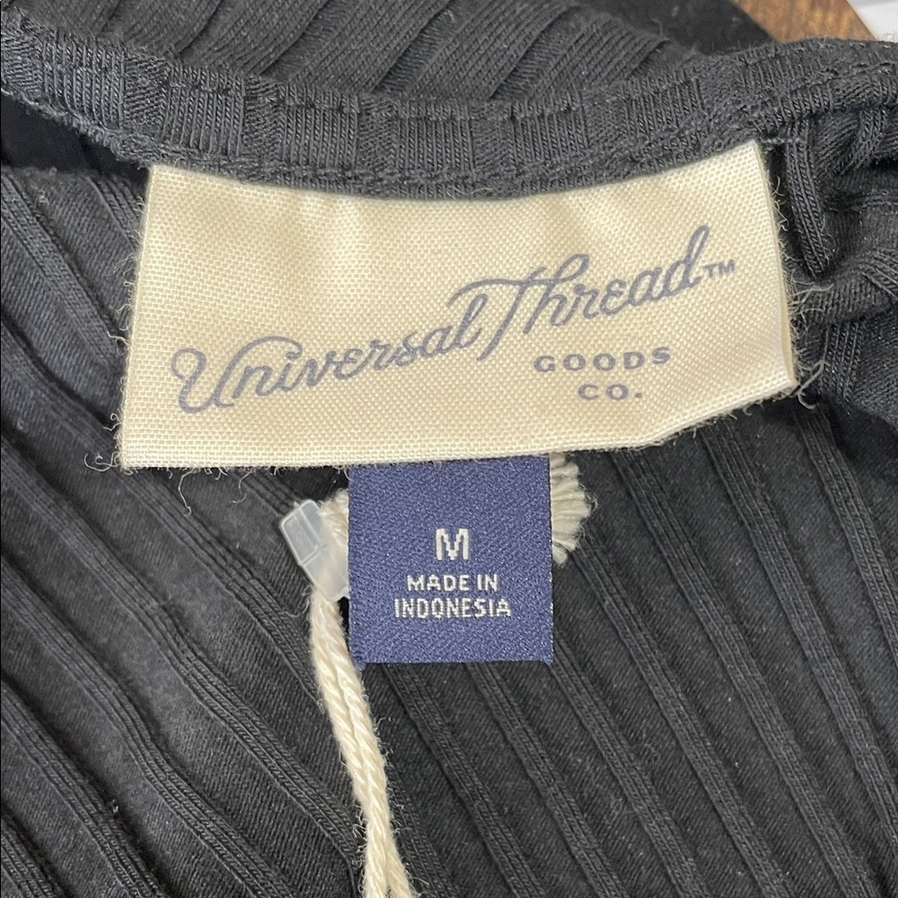 Universal Thread Black Ribbed V-Neck Blouse, Sz Med, NWT - Picture 3 of 5